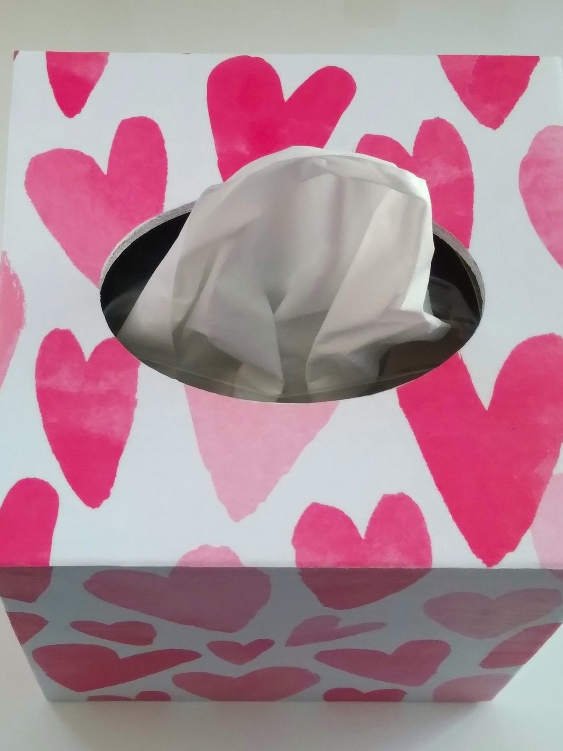 Hearts Tissue Box Cover - Decoupage square tissue holder, Valentines, Love