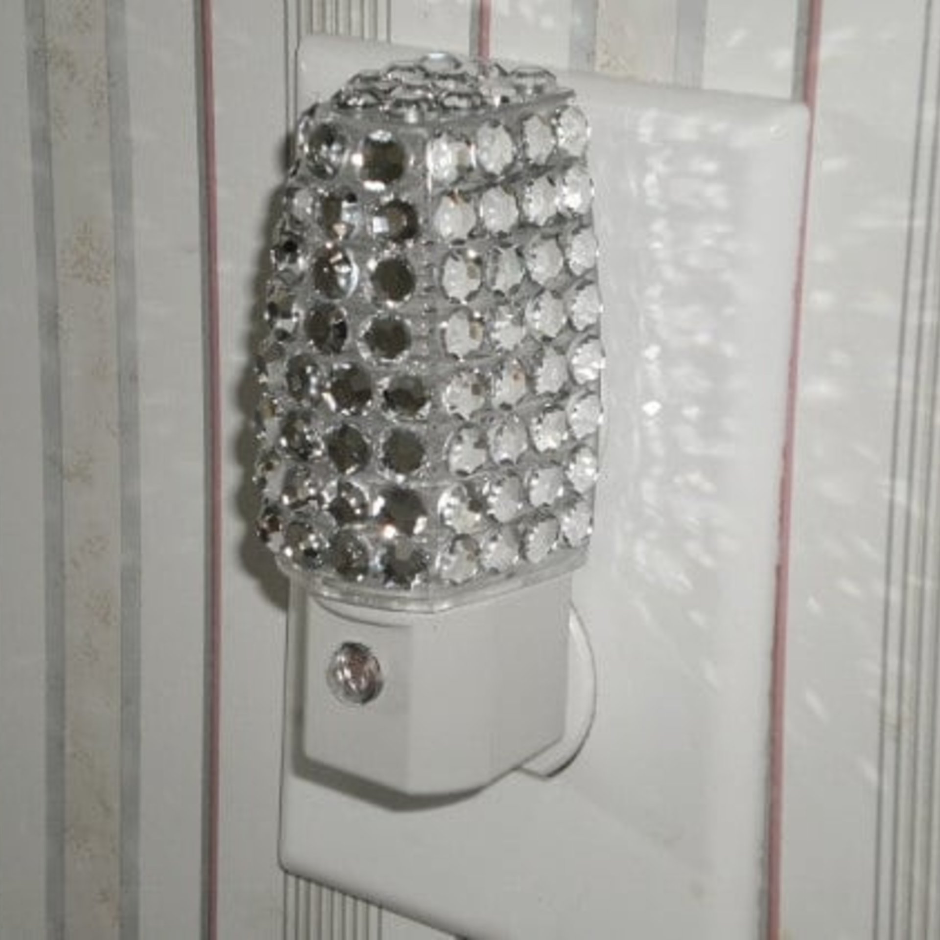 Bling Night Light w/ Clear Rhinestones - Energy saving, automatic on/off sensor, clear led lighting